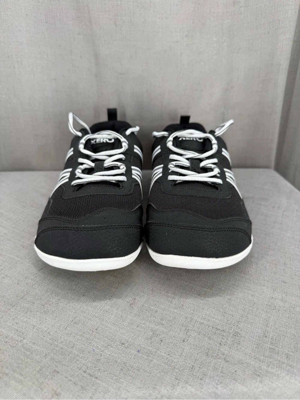 Xero Shoes Men’s Prio Barefoot Minimalist Athletic Sneaker Black White Size 11